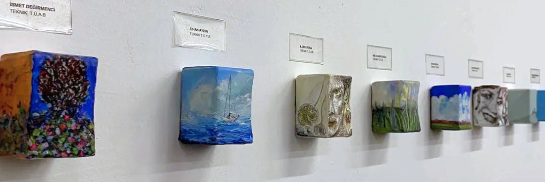 Sanatçılardan 'Vesikalık' Tuvallere Resim