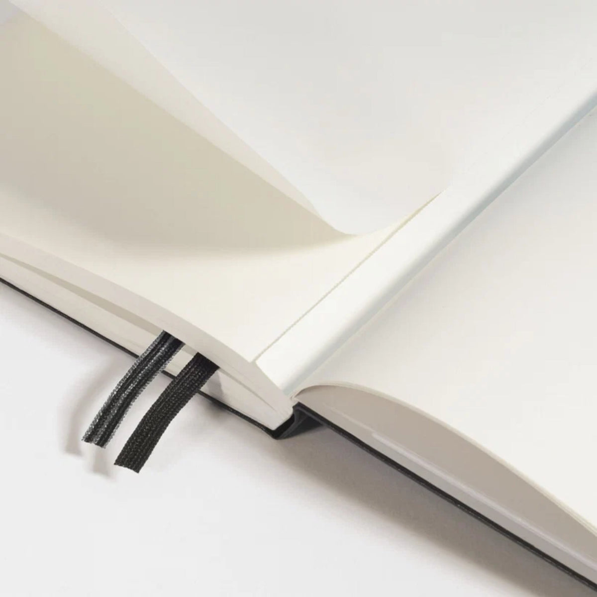 Leuchtturm 1917 Notebook Master Slim A4 Hardcover 123 Pages Plain Sage
