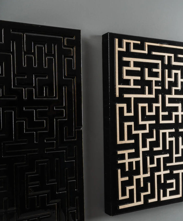 XX - 2022 - Ahşap tuval üzeri ahşap, epoksi reçine, 60 cm x 60 cm